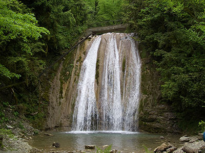 Сочи. Долина реки Шахе. Сочинские 33 водопада.